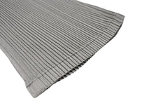 Load image into Gallery viewer, 極美品 ISSEY MIYAKE イッセイミヤケ Vネック プリーツ長袖カットソー IM13-FJ025 サイズM グレー 中古 4b004371
