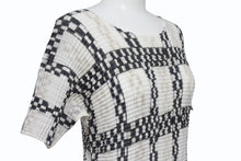 Load image into Gallery viewer, 極美品 ISSEY MIYAKE ME イッセイミヤケ スリーブ カットソー IM71FJ945 ブラック ホワイト マルチカラー 中古 4b004465