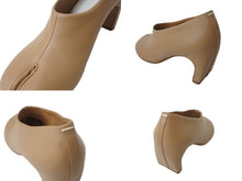 Load image into Gallery viewer, Maison Margiela メゾンマルジェラ 22 TABI タビパンプス スプリットトゥ 足袋 靴 39WL0060 ベージュ サイズ38 美品 中古 4b004508