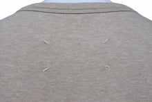 Load image into Gallery viewer, Maison Margiela メゾンマルジェラ 半袖Tシャツ リバースロゴ トップス S23984 コットン ベージュ サイズ50 美品 中古 4b004532