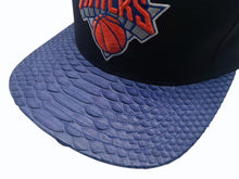 Load image into Gallery viewer, 極美品 JUST DON ジャストドン NY KNICKS COSTOM ADJUSTER CAP ニックス カスタム アジャスターキャップ 中古 4b004542