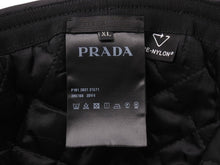 Load image into Gallery viewer, 極美品 PRADA プラダ ロゴプレート フィッシャーマン キャップ 帽子 2HC168 ナイロン ブラック シルバー金具 サイズXL 中古 4b004548