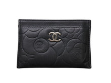Load image into Gallery viewer, CHANEL シャネル カメリア カードケース 名刺入れ パスケース ココマーク 15番台 ラムスキン ブラック シルバー金具 美品 中古 4b004559