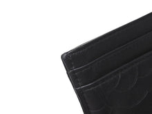 Load image into Gallery viewer, CHANEL シャネル カメリア カードケース 名刺入れ パスケース ココマーク 15番台 ラムスキン ブラック シルバー金具 美品 中古 4b004559