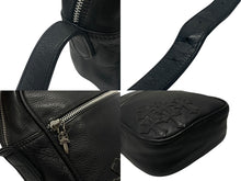 Load image into Gallery viewer, CHROME HEARTS クロムハーツ TAKA BAG タカ ショルダーバッグ セメタリークロスパッチ 5パッチ ダガージップ ガンスリンガー 美品 中古 4b004588