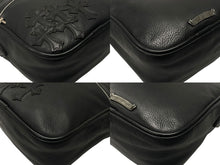Load image into Gallery viewer, CHROME HEARTS クロムハーツ TAKA BAG タカ ショルダーバッグ セメタリークロスパッチ 5パッチ ダガージップ ガンスリンガー 美品 中古 4b004588
