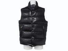Load image into Gallery viewer, CHROME HEARTS クロムハーツ STIFF スティッフ レザーダウンベスト サイズXS クロスボール ダガージップ ラムレザー ブラック 美品 中古 4b004600