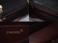 Load image into Gallery viewer, 極美品 CHANEL シャネル ミニマトラッセ 17 チェーンショルダーバッグ 2番台 ラムスキン ココマーク ブラック 中古 4b004615