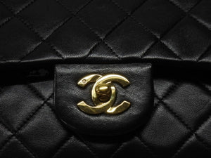極美品 CHANEL シャネル マトラッセ23 Wフラップ Wチェーンショルダーバッグ 2番台 ココマーク ラムスキン ブラック ゴールド金具 中古 4b004617