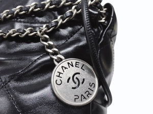極美品 CHANEL シャネル シャネル22 ミニ チェーンショルダーバッグ AS3980 ランダム番台 カーフスキン ブラック 中古 4c069520