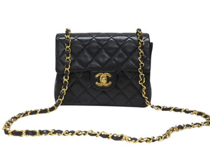 極美品 CHANEL シャネル ミニマトラッセ 17 チェーンショルダーバッグ 1番台 ラムスキン ココマーク ブラック ゴールド金具 中古 4b004679