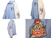 Load image into Gallery viewer, DADA SUPREME ダダシュプリーム ロゴ刺繍 ダウンジャケット シェル ブルー ホワイト サイズXL 美品 中古 4b004710