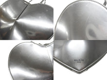 Load image into Gallery viewer, ALAIA アライア ハートシェイプ ロゴディテール ショルダーバッグ ジップポーチ レザー シルバー 美品 中古 4b004799