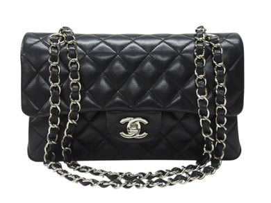 極美品 CHANEL シャネル マトラッセ23 Wフラップ Wチェーンショルダーバッグ 16番台 ココマーク ラムスキン ブラック シルバー金具 中古 4b004831