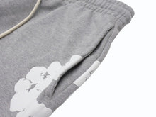 画像をギャラリービューアに読み込む, 新品同様 DenimTears デニムティアーズ TheCottonWreathSweatpants ザコットンリーススウェットパンツ グレー ホワイト XXL 中古 4b004849