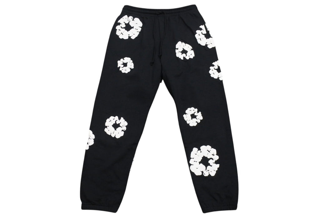 新品未使用 DENIM TEARS デニムティアーズ THE COTTON WREATH コットンリース スウェットパンツ DT29834 サイズXXL ブラック 中古 4b004850