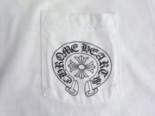 Load image into Gallery viewer, 極美品 CHROME HEARTS クロムハーツ 半袖 Tシャツ HONOLULU限定 ホースシュープリント サイズL ホワイト コットン 中古 4b004582