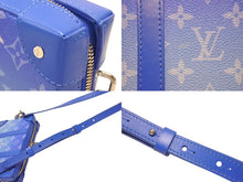 Load image into Gallery viewer, 極美品 LOUIS VUITTON ルイヴィトン ソフトトランク ショルダーバッグ ヴァージル期 M45432 カウハイドレザー ブルー ホワイト 中古 4b004887