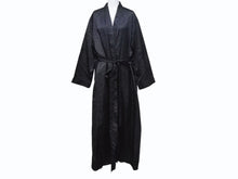 Load image into Gallery viewer, 極美品 CHROME HEARTS クロムハーツ 総柄 マルチモチーフ シルク ガウンコート ブラック サイズM 中古 4b004925