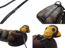 Load image into Gallery viewer, 極美品 LOUIS VUITTON ルイヴィトン キーポルXS LVフレンドニットパペット ヴァージル期 M80118 モノグラムキャンバス レザー ブラウン オレンジ 中古 4b004886