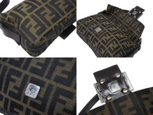 Load image into Gallery viewer, FENDI フェンディ ハンドバッグ ズッカ柄 マンマバケット ブラウン キャンバス レザー 26424 シルバー金具 美品 中古 4b004992