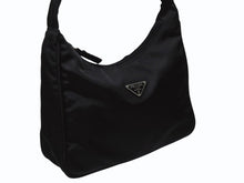 Load image into Gallery viewer, PRADA プラダ ホーボー ワンショルダーバッグ MV515 トライアングルロゴ ナイロン ブラック 美品 中古 4b004994