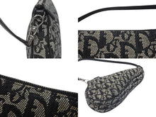 Load image into Gallery viewer, ChristianDior クリスチャンディオール サドルポーチ ワンショルダーバッグ MC 1002 トロッター エンボスロゴ ブラック 美品 中古 4b005000