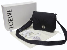Load image into Gallery viewer, 新品未使用 LOEWE ロエベ ショルダーバッグ GOYA PUFFER アナグラム B896G22X01 ナイロン カーフ ブラック シルバー金具 中古 4b005007
