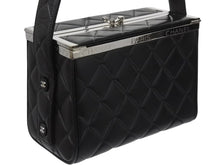 Load image into Gallery viewer, CHANEL シャネル バニティバッグ ハンドバッグ 4番台 ココマーク ラムスキン キルティング ブラック シルバー金具 美品 中古 4b005011
