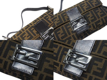 Load image into Gallery viewer, FENDI フェンディ マンマバケット ワンショルダーバッグ 26424 ズッカ柄 キャンバス レザー ブラウン シルバー金具 美品 中古 4b005922