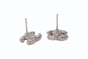 極美品 CHANEL シャネル ココマーク ピアス 両耳 アクセサリー A12V刻印 2.5g メタル ラインストーン シルバー 中古 4b005025
