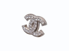 Load image into Gallery viewer, 極美品 CHANEL シャネル ココマーク ピアス 両耳 アクセサリー A12V刻印 3.6g メタル ラインストーン シルバー 中古 4b005027