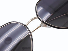 Load image into Gallery viewer, 極美品 CHANEL シャネル サングラス ゴールドフレーム 4251-J イタリア製 メタル ブラック ゴールド金具 サイズ55◻︎19 135 中古 4b005038