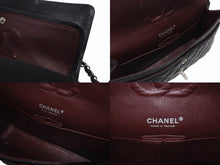 Load image into Gallery viewer, CHANEL シャネル マトラッセ25 チェーンショルダーバッグ ココマーク 21番台 キャビアスキン ブラック シルバー金具 美品 中古 4b005040