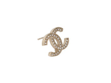 Load image into Gallery viewer, CHANEL シャネル ココマーク ピアス 重量約2.9g F14V刻印 ラインストーン メタル GP ゴールド クリア 両耳用 美品 中古 4b005043