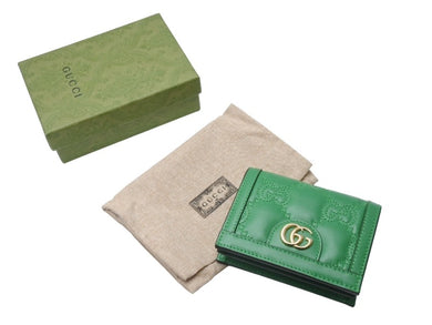 新品未使用 GUCCI グッチ GGマトラッセ 二つ折り財布 723786 UM8IG 3219 GGマトラッセレザー グリーン ゴールド金具 中古 4b005047
