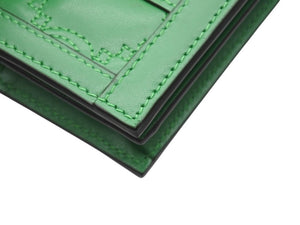 未使用 GUCCI グッチ GGマトラッセ 二つ折り財布 723786 UM8IG 3219 GGマトラッセレザー グリーン ゴールド金具 中古 4b005047 