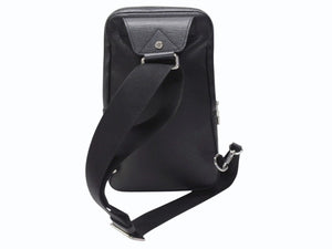 LOUIS VUITTON ルイヴィトン タイガ アヴェニュー スリングバッグ ボディバッグ M30443 ブラック シルバー金具 美品 中古 4b005050