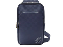 Load image into Gallery viewer, LOUIS VUITTON ルイヴィトン ダミエアンフィニ アヴェニュー スリングバッグ ボディバッグ N40439 ネイビー シルバー金具 美品 中古 4b005051