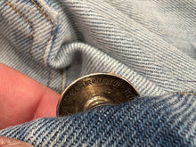 画像をギャラリービューアに読み込む, CHROME HEARTS クロムハーツ クロスパッチ デニム パンツ リーバイス LEVI`S 517 オーダー サイズ34 ブルー 美品 中古 4b005057