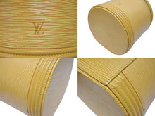 Load image into Gallery viewer, LOUIS VUITTON ルイヴィトン カンヌ エピ タッシリイエロー ハンドバッグ M48039 エピレザー イエロー ゴールド金具 美品 中古 4b005129