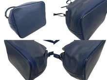 Load image into Gallery viewer, LOUIS VUITTON ルイヴィトン エピ プチノエ ミルティーユ ショルダーバッグ M5901G エピレザー ブルー 美品 中古 4b005130