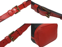 Load image into Gallery viewer, LOUIS VUITTON ルイヴィトン ショルダーバッグ エピ ノエ M44017 エピレザー バイカラー カスティリアンレッド ノワール 美品 中古 4b005144