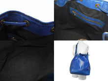 Load image into Gallery viewer, LOUIS VUITTON ルイヴィトン ショルダーバッグ エピ ノエ M44005 エピレザー ブルー ゴールド金具 美品 中古 4b005145