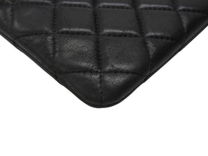 CHANEL シャネル クラッチバッグ ポーチ マトラッセ キルティング 20番台 A82045 レザー ブラック 美品 中古 4b005152