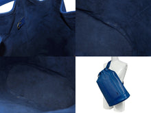 Load image into Gallery viewer, LOUIS VUITTON ルイヴィトン ショルダーバッグ ランドネGM M43085 ゴールド金具 ブルー エピレザー 美品 中古 4b005154