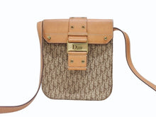Load image into Gallery viewer, Christian Dior クリスチャンディオール トロッター ショルダーバッグ キャンバス レザー ブラウン 美品 中古 4b005155