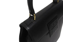 Load image into Gallery viewer, GIVENCHY ジバンシー レザー 初期 ケリー型 ハンドバッグ ブラック 黒 ゴールド金具 ロゴ ステッチ 手持ち 鞄 美品 中古 4b005178