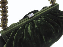 Load image into Gallery viewer, BOTTEGAVENETA ボッテガヴェネタ ハンドバッグ パーティーバッグ がま口 ベルベット グリーン 美品 中古 4b005180
