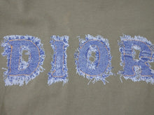 Load image into Gallery viewer, ChristianDior クリスチャンディオール 半袖Tシャツ 3P16155024 サイズ40 デニムロゴ プリント カーキ ガリアーノ期 美品 中古 4b005208